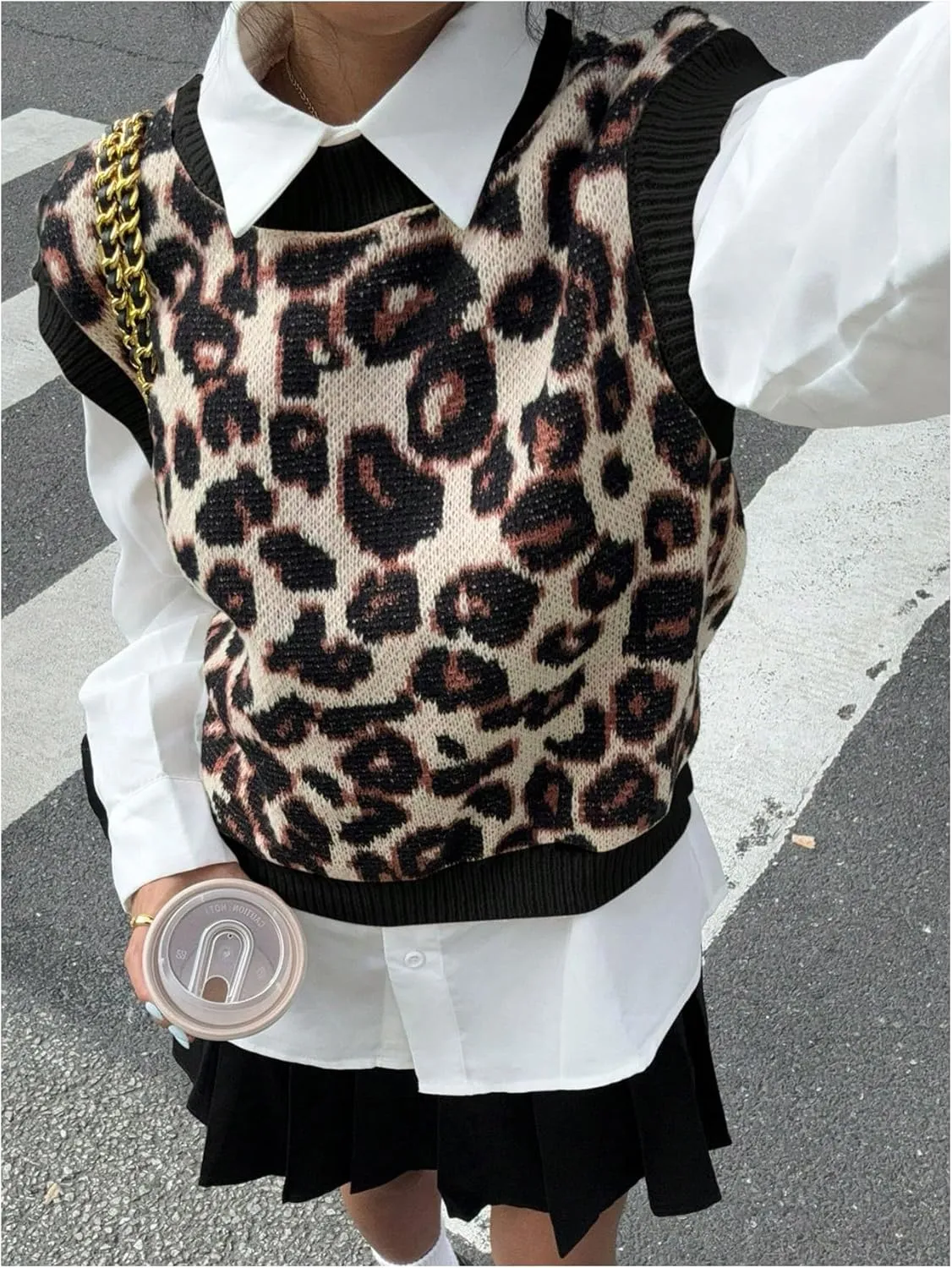 MakeMeChic Women's Leopard Print Vest Top Y2K Crew Neck Sleeveless Sweater Vests