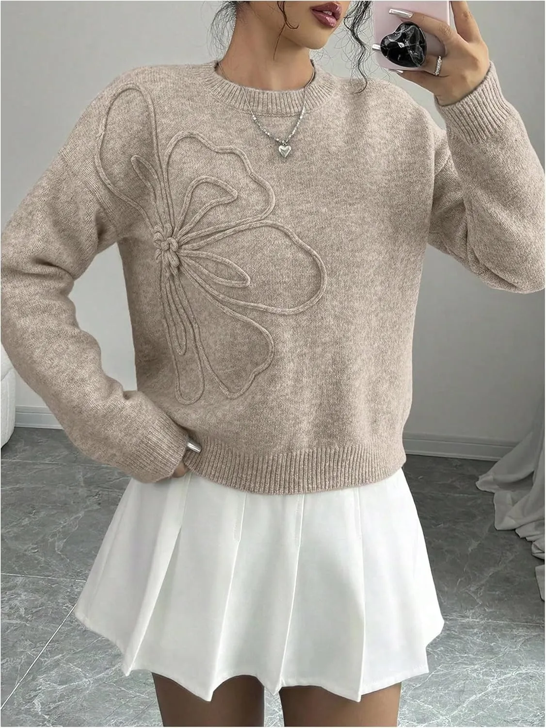 Verdusa Women's 3D Floral Pullover Sweaters Crew Neck Long Sleeve Knit Top